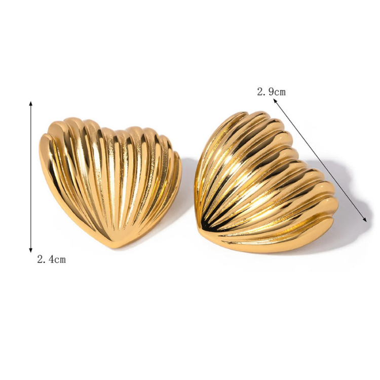 AMOUR STUDS