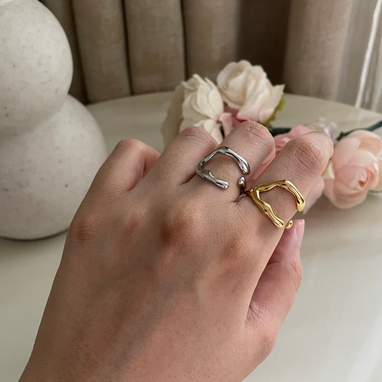 IVY RING