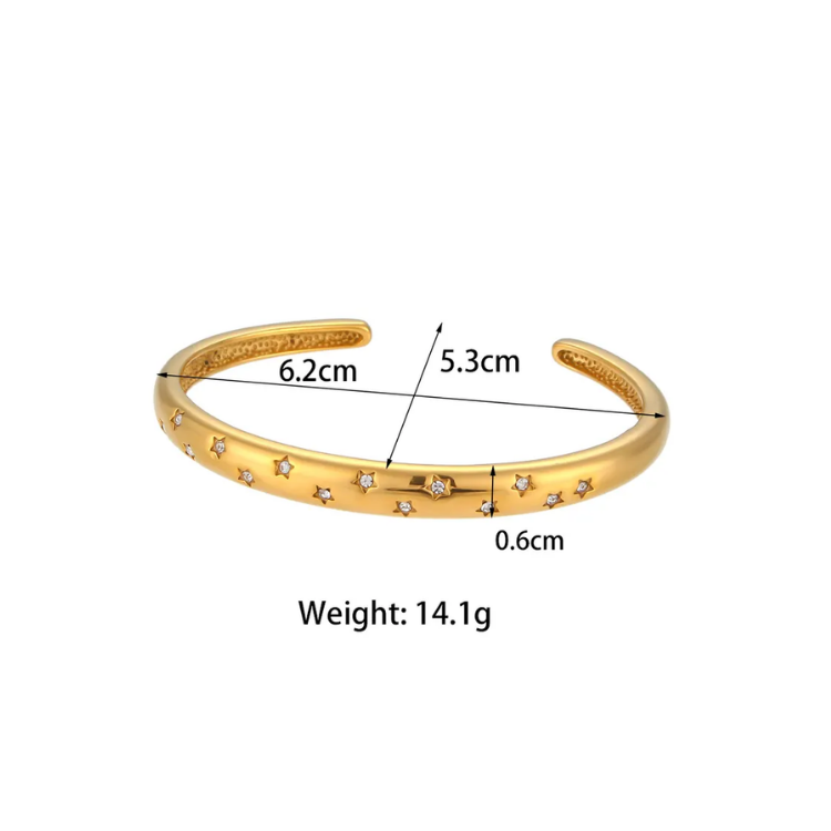 STAR STUDDED CUFF